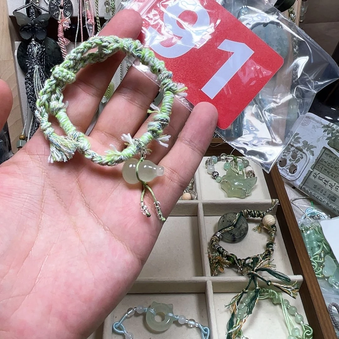合金蛇纹石玉颈饰
