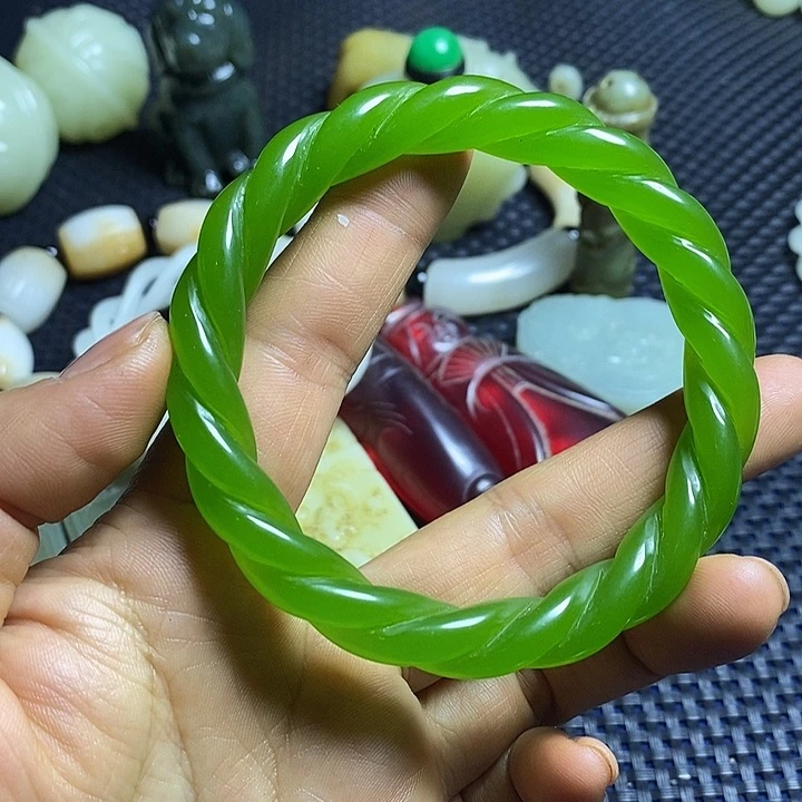 吊坠白玉菩提支持七天无理由