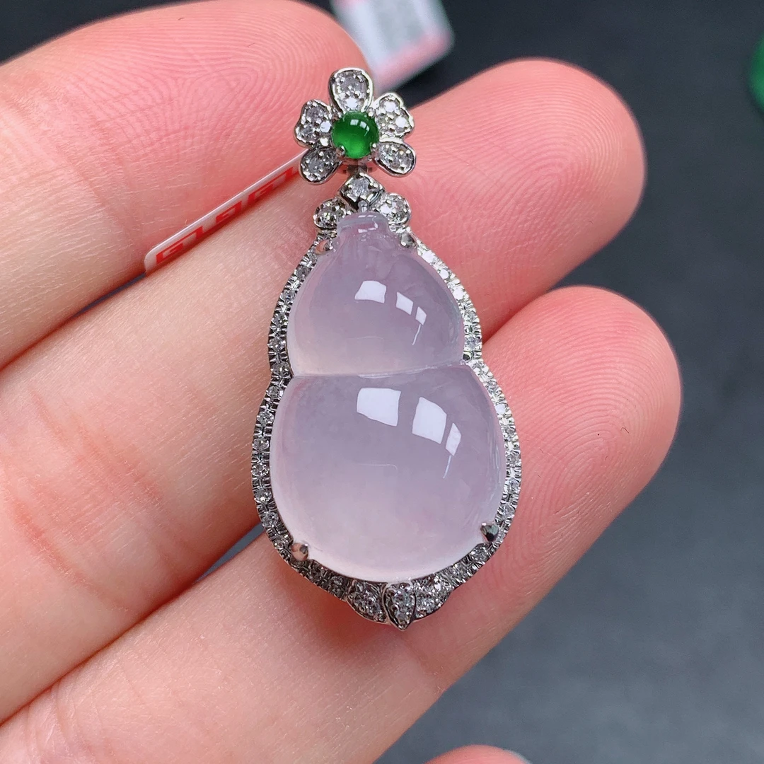 天然缅甸翡翠A货18k冰胶葫芦气质精美整体尺寸33*15.7*8.8 284