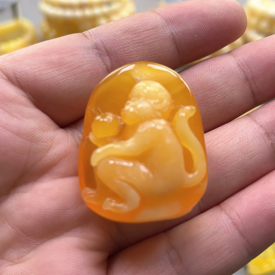 琥珀颈饰未镶嵌吊坠