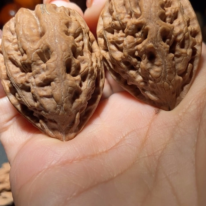 把件文玩核桃东北楸子小雪81