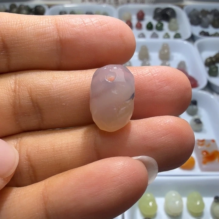 和田玉未镶嵌珠宝半成品