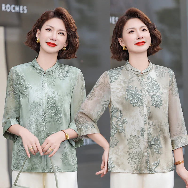 今年流行的妈妈小衫春夏2025新款妈妈衬衫中老年女装七分袖上衣服