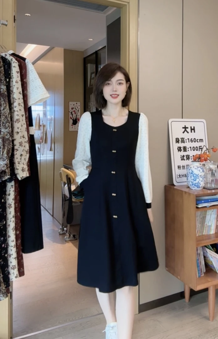 大H【金香香】秋款时尚法式赫本风气质修身显瘦口袋款小香风小黑裙