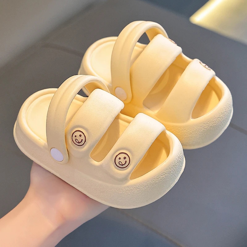 夏季儿童洞洞凉拖鞋男女童防滑踩屎感外穿透气中小童宝宝沙滩凉鞋