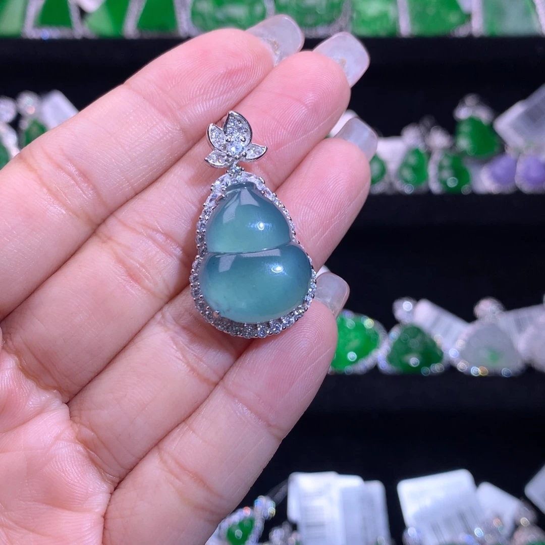 【闪购商品】颈饰银S925镶嵌翡翠