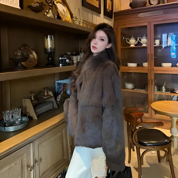 KZN·STUDIO【暮光琥珀】小立领定染兔毛皮草2025秋冬新款宽松女外套