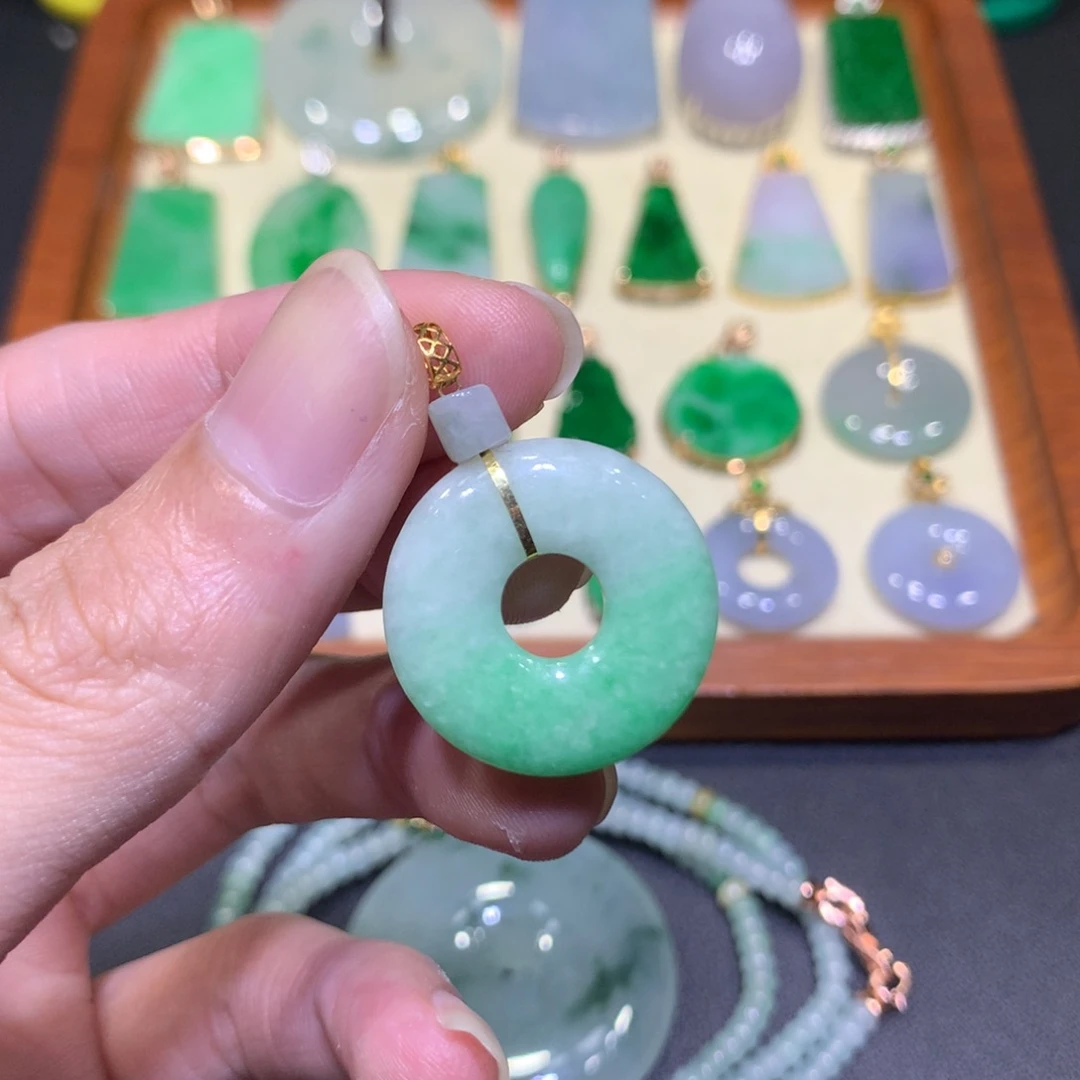 翡翠18K金镶嵌吊坠(不含链)