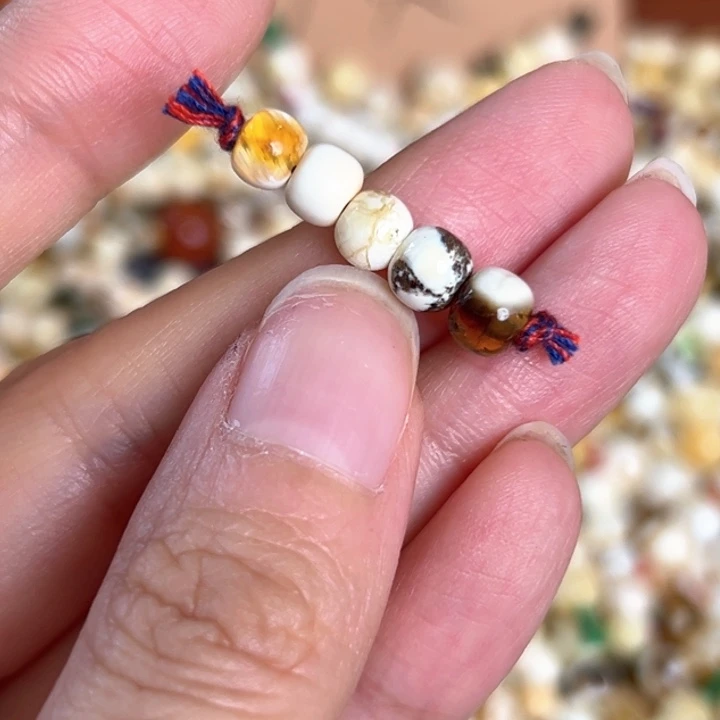 未镶嵌蜜蜡裸石6.1mm一组