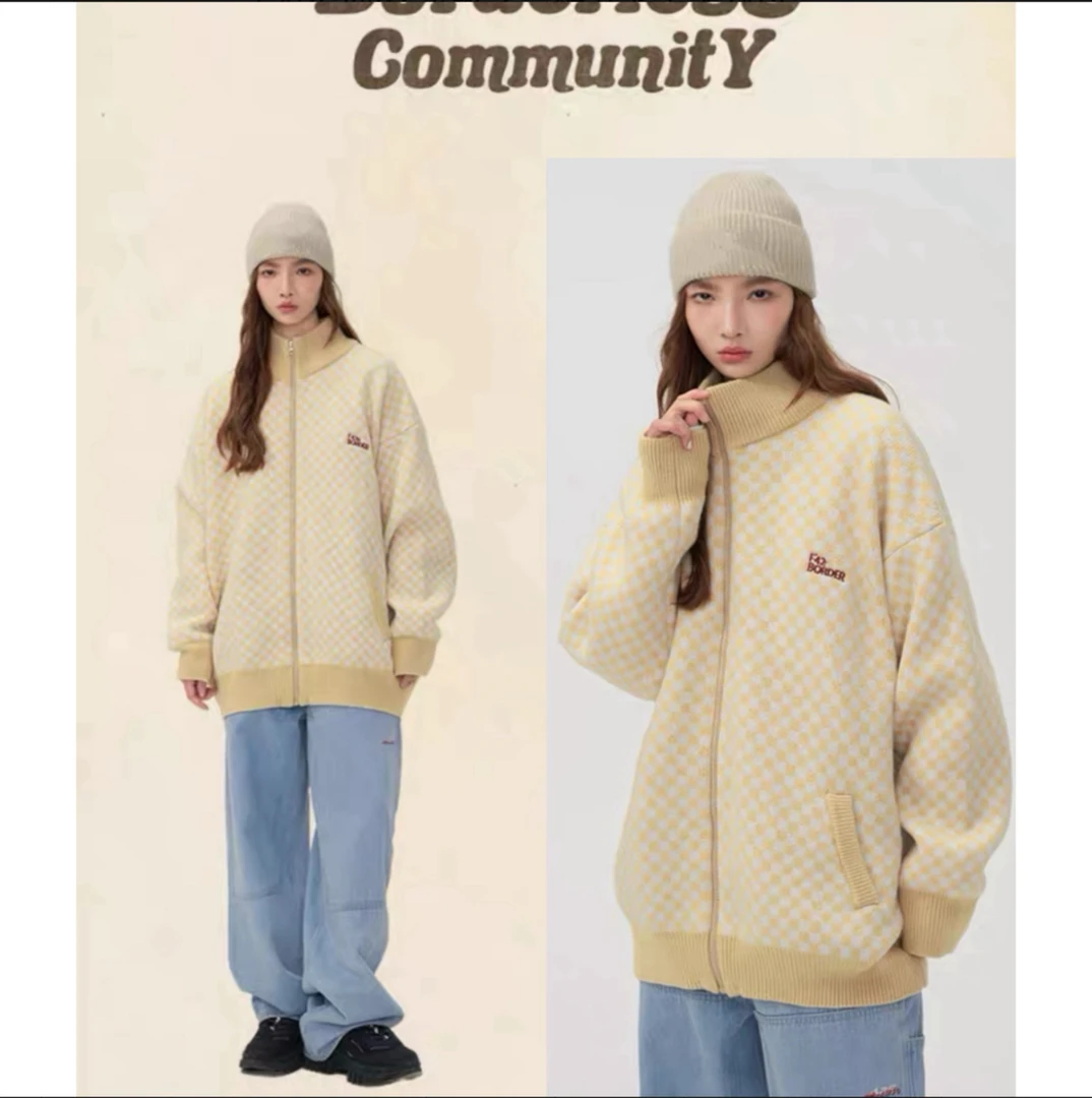 孟婆家【清仓no退no换】小格子立领开衫毛衣B09