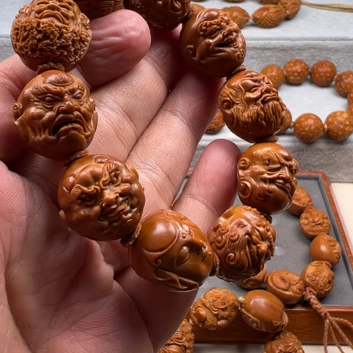 無***.橄榄核手串橄榄核雕工艺制作
