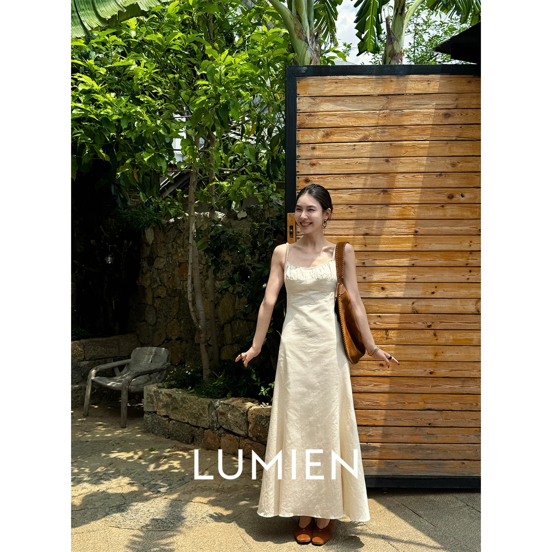 【LUMIEN】恋恋悸动 V领层次肌理感小收腰棉麻抽绳吊带裙LX5CLL092