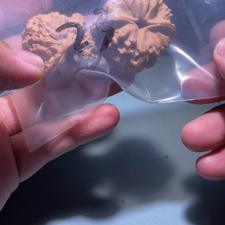 文玩核桃吊坠23呃呃呃