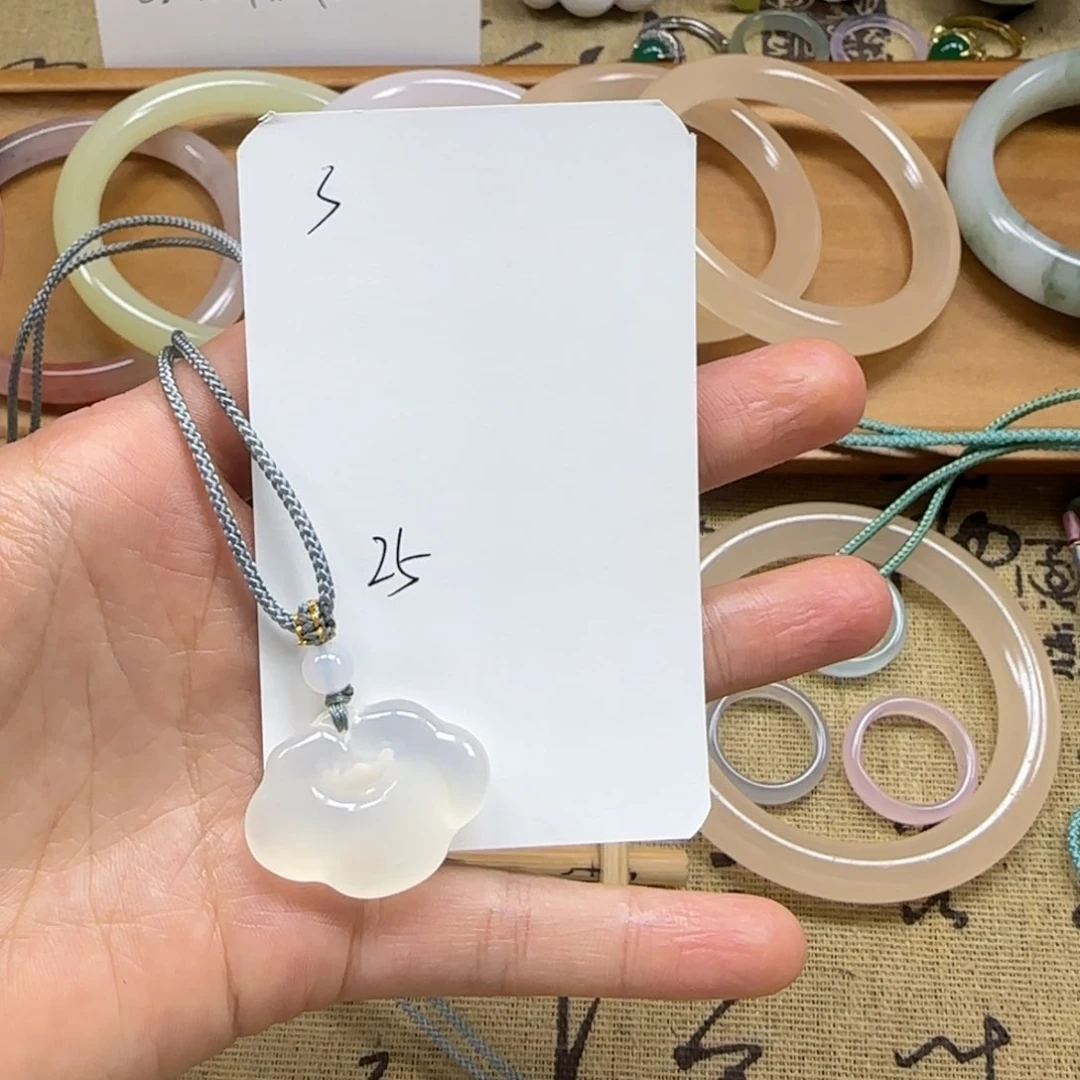 玛瑙/玉髓颈饰未镶嵌3