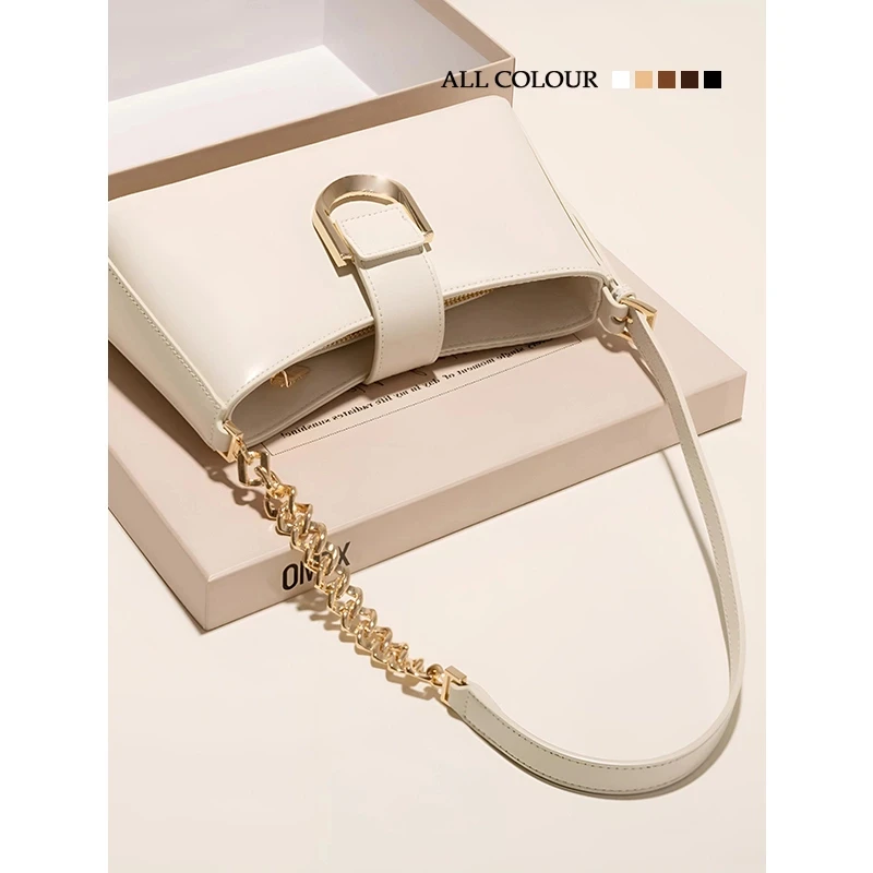 韩国高级感轻奢小众白色链条腋下包包女式2025新款单肩斜挎法棍包