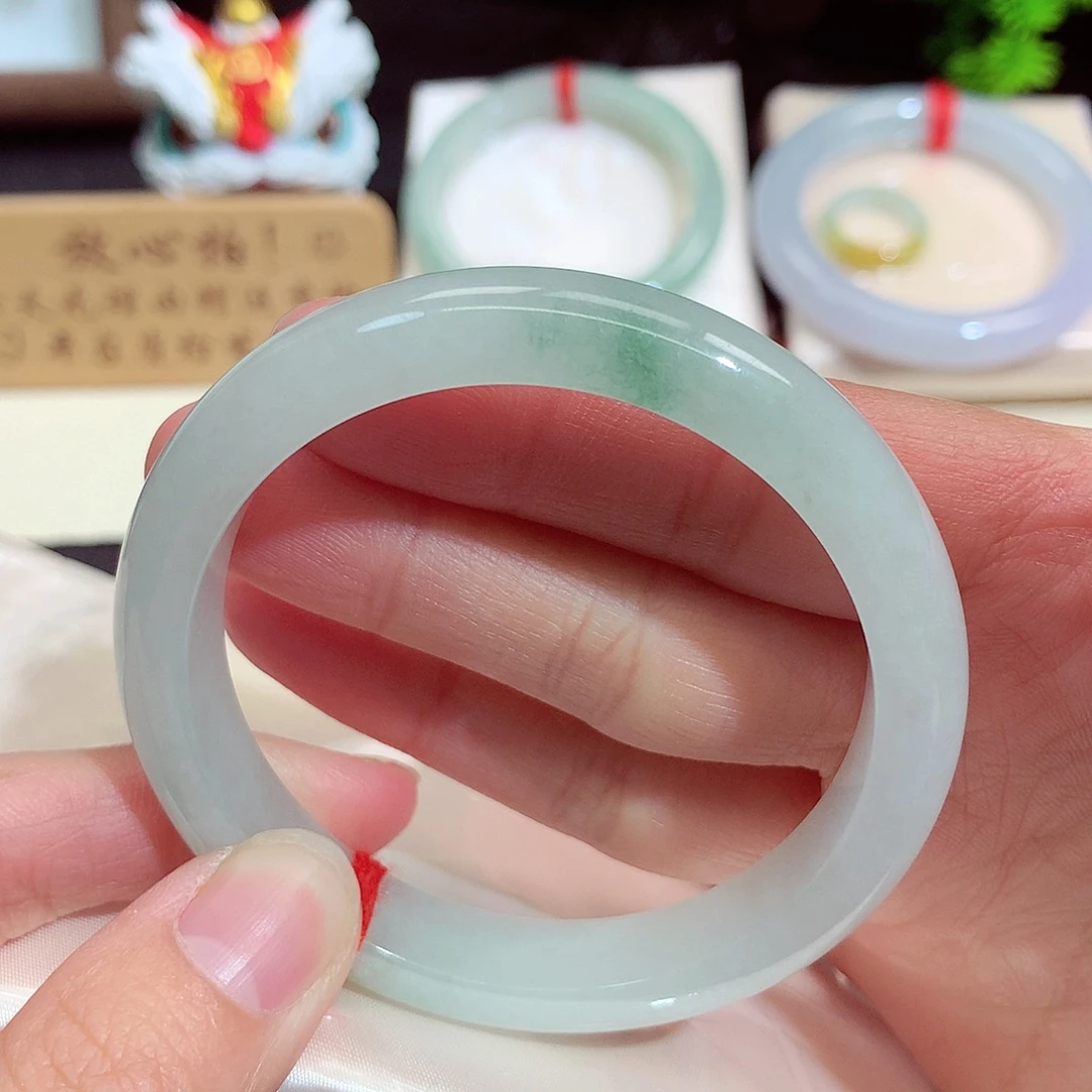 翡翠未镶嵌手镯1229