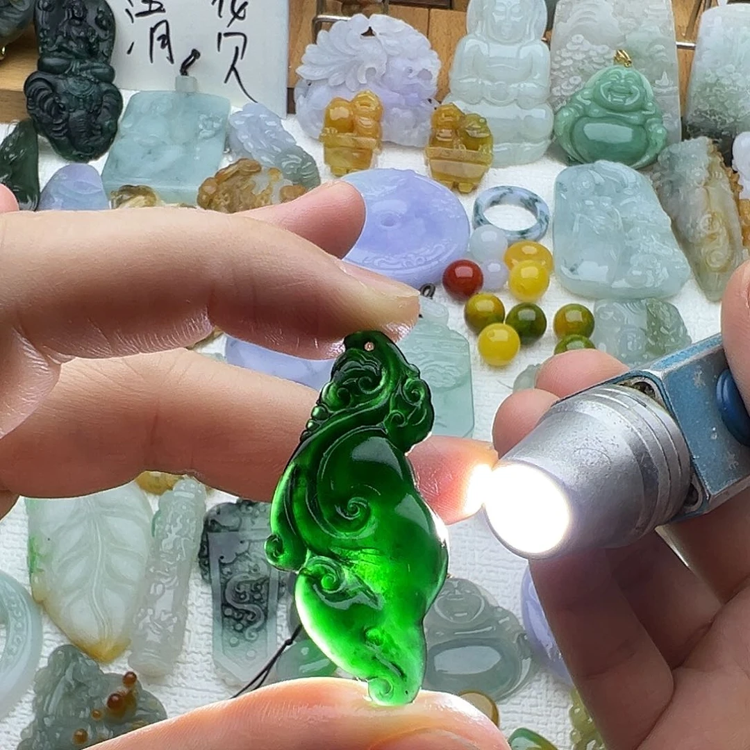 定制翡翠未镶嵌翡翠