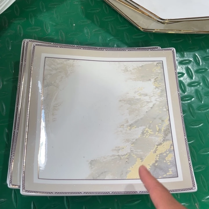 瓷片海岸八寸方浅盘四个微瑕