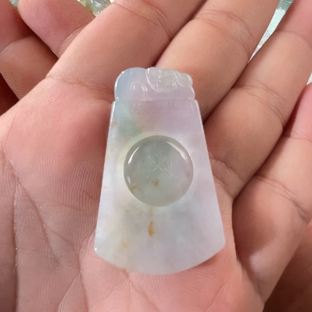 翡翠未镶嵌颈饰时来运转