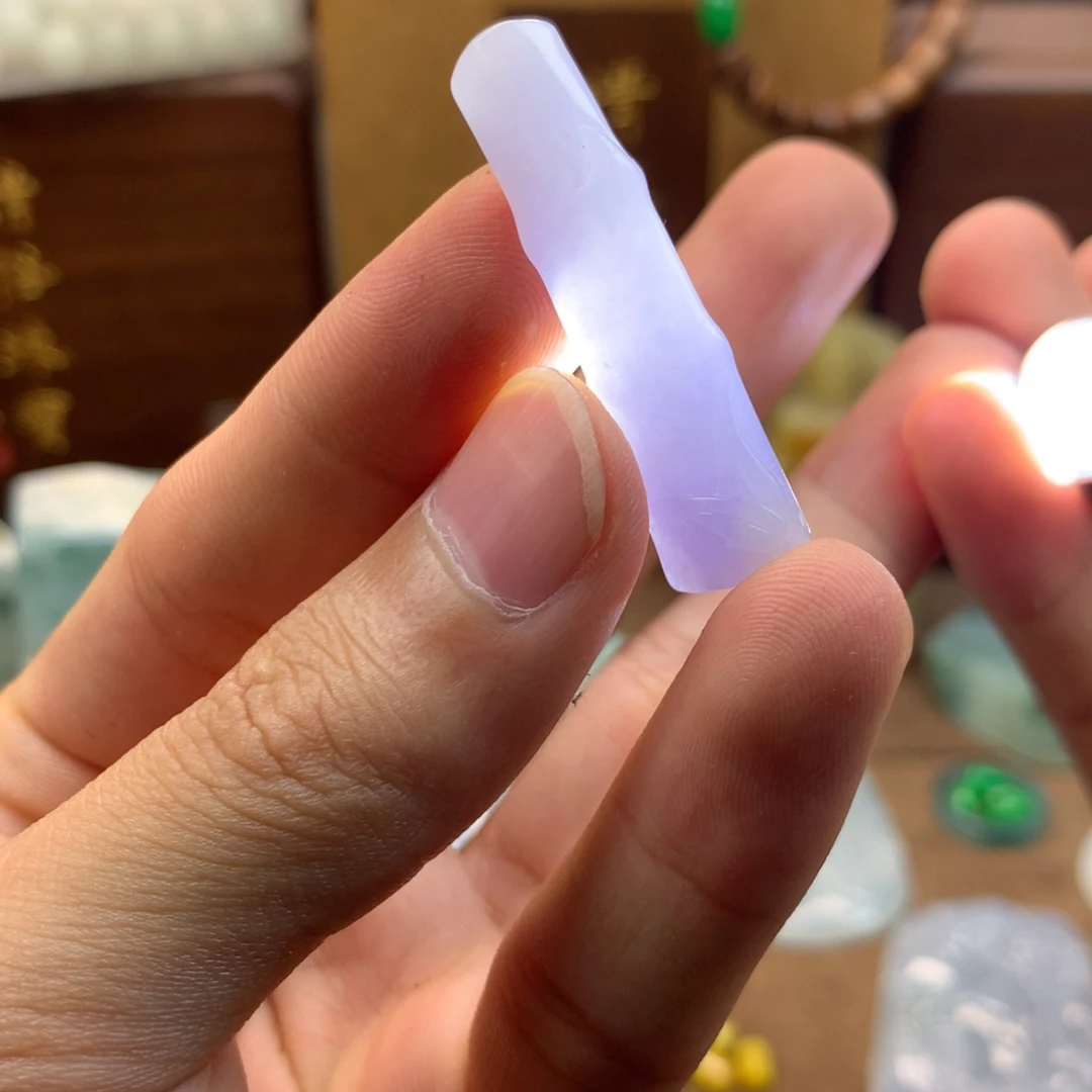 未镶嵌定制翡翠竹节雕刻件