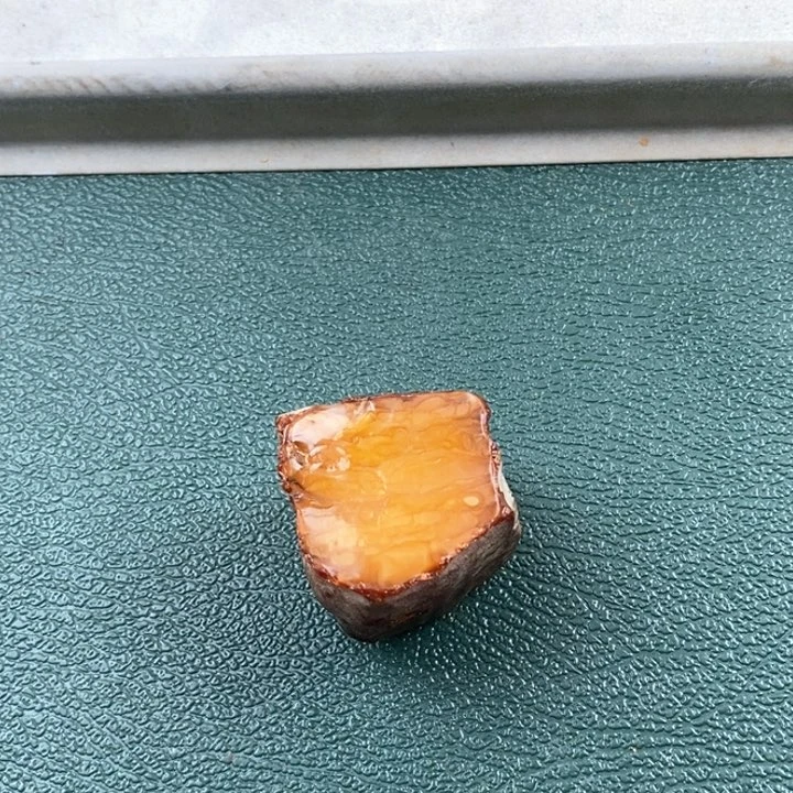 定制琥珀嗨***年蜜蜡裸石