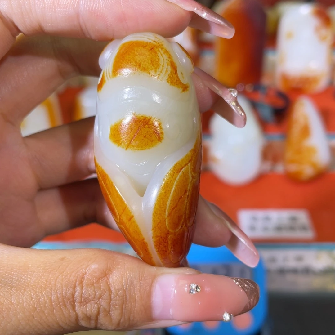 燕***。和田玉未镶嵌挂件