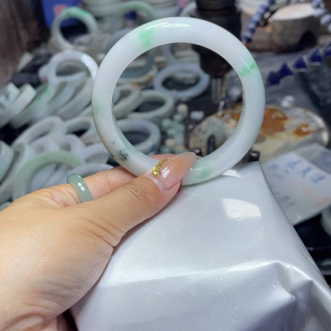 未镶嵌定制翡翠多样性
