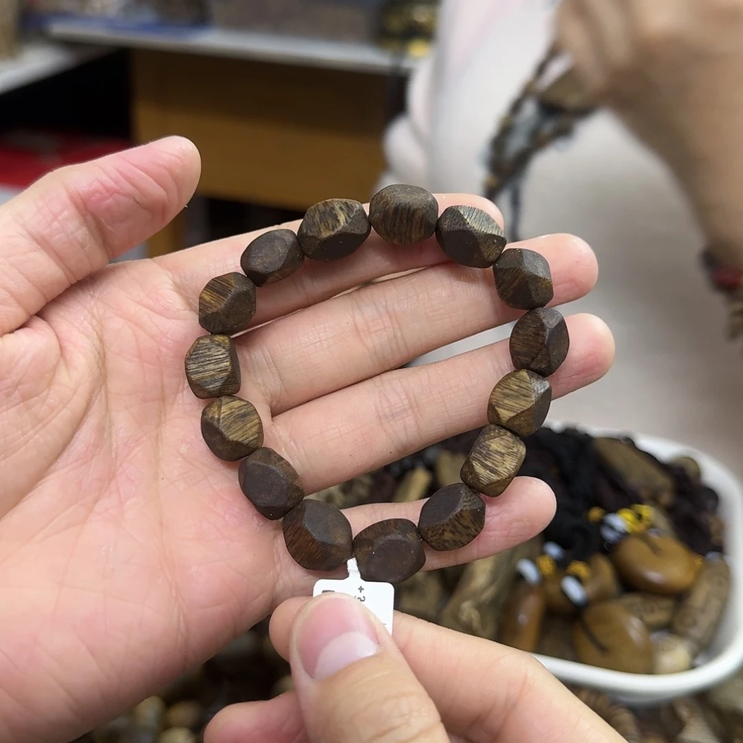 沉香木手串白棋 99 沉钻石珠单圈 1.0-8 克多样性发一