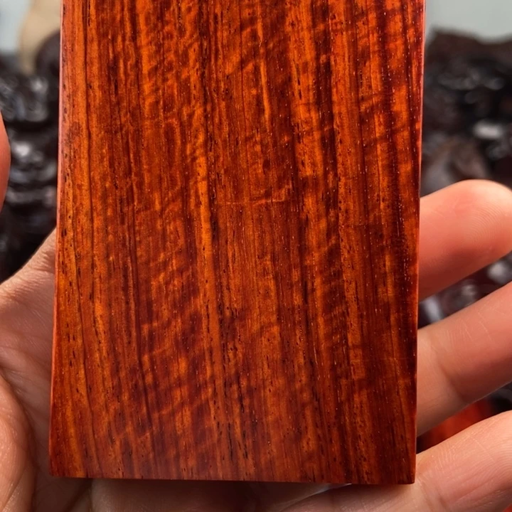 檀香紫檀（小叶紫檀）嘿**?