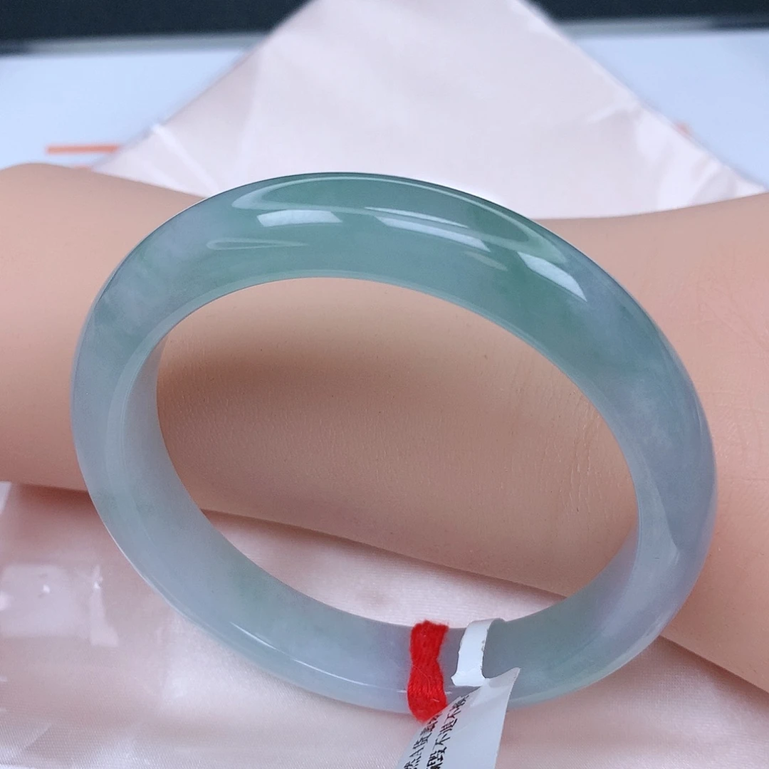 【闪购商品】未镶嵌手镯翡翠，58