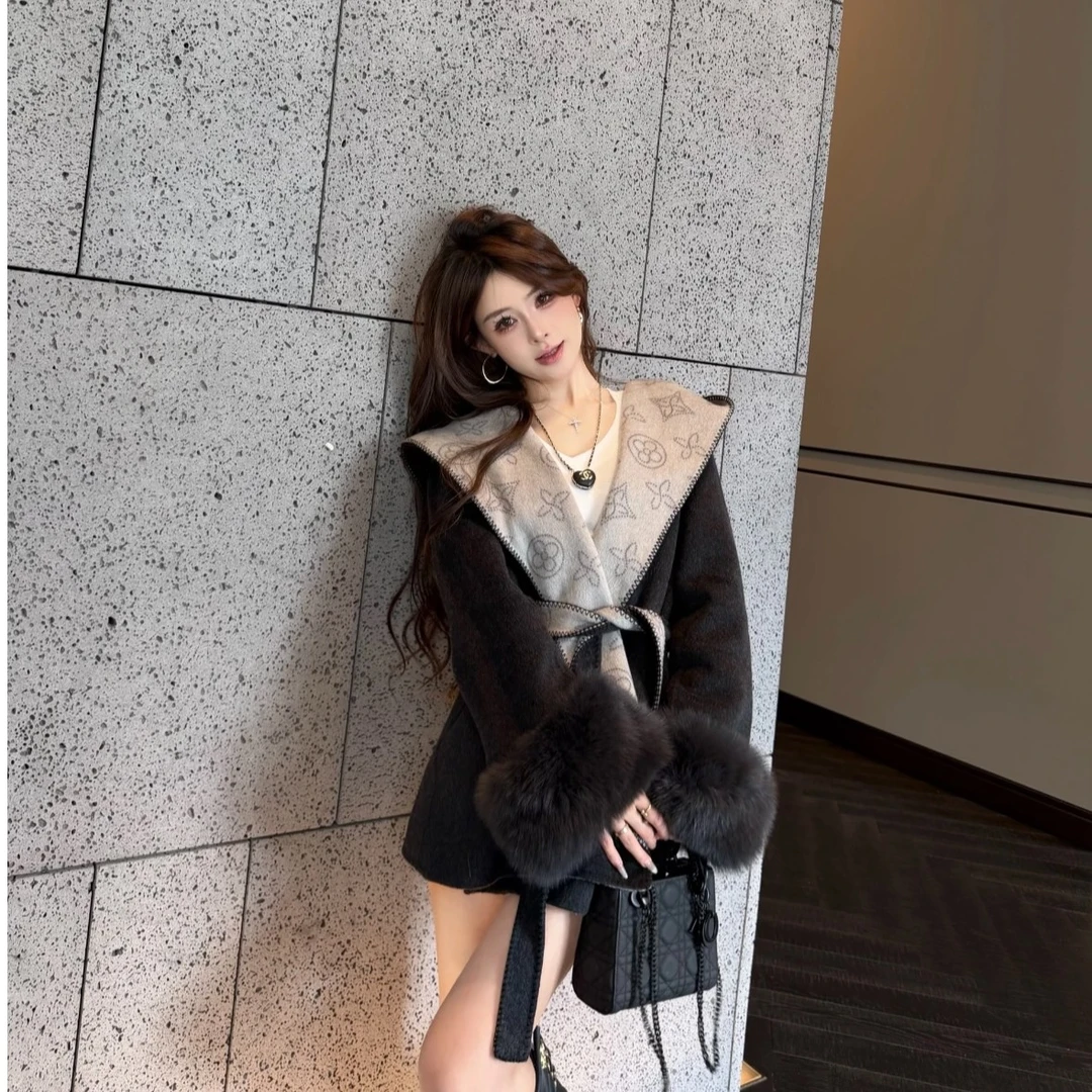 网红长袖宽松中长款连帽秋冬印花气质毛呢外套毛马甲