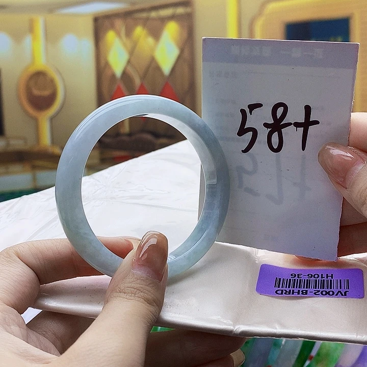 翡翠未镶嵌手镯000……
