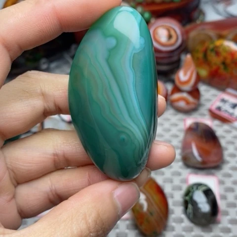 未镶嵌玛瑙/玉髓珠宝奇石