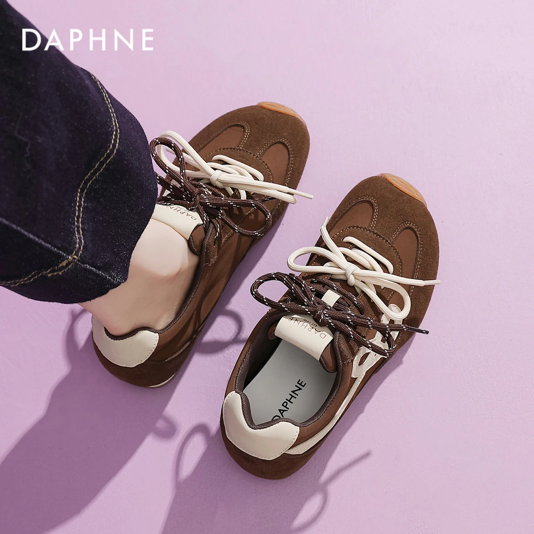 达芙妮内增高德训鞋女款秋冬2025新款复古巨好看厚底棕色阿甘女鞋