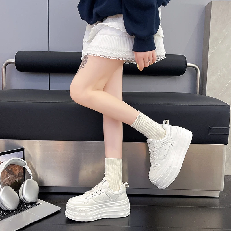 2025新款增高7公分小白鞋休闲板鞋时尚青少年厚底秋季百搭运动鞋
