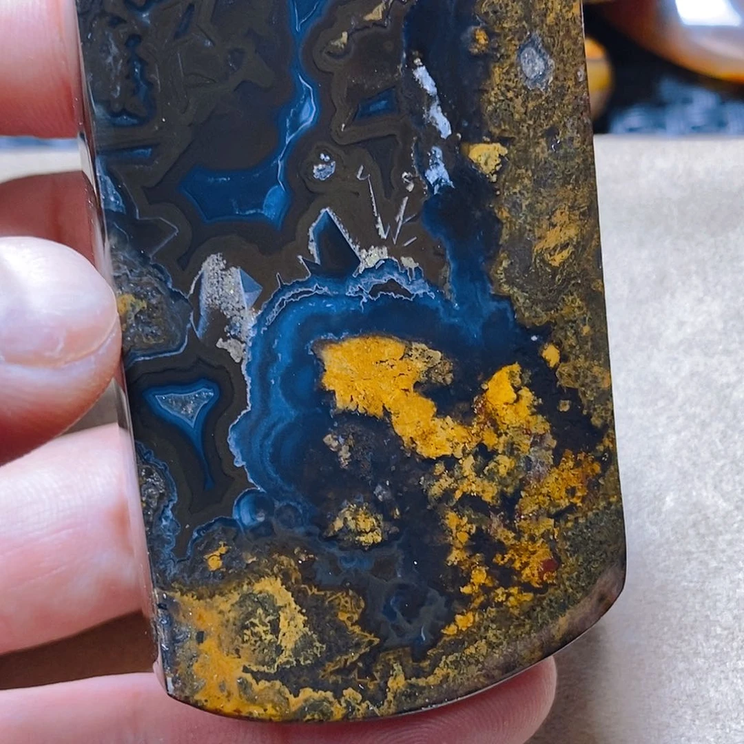 玛瑙/玉髓颈饰未镶嵌傅**雪