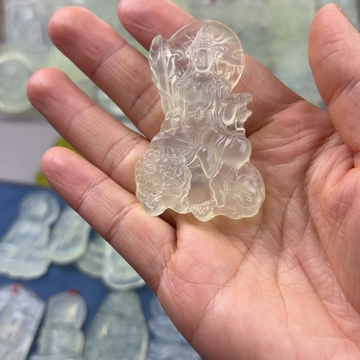 洛***狐蛇纹石玉未镶嵌颈饰文殊