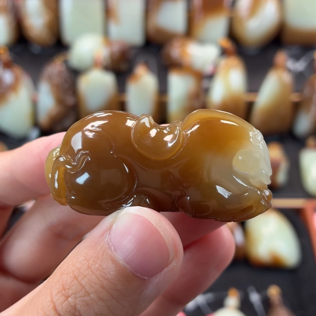 颈饰未镶嵌和田玉