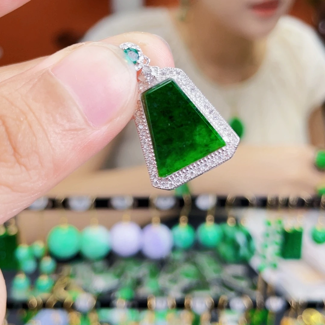 银S925镶嵌翡翠耳饰