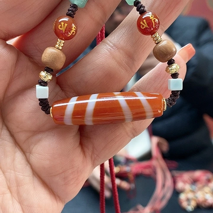 玛瑙/玉髓颈饰合金