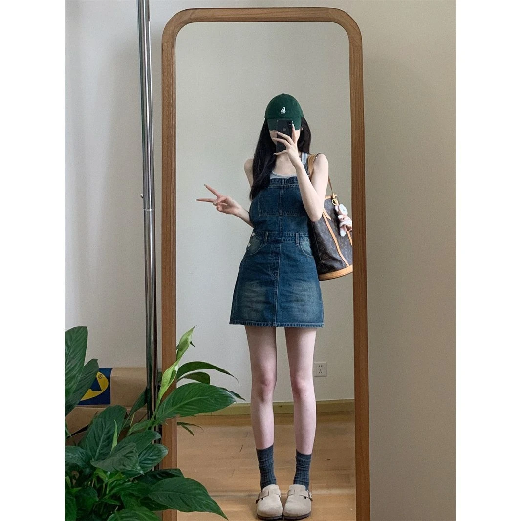 港风复古牛仔背带裙女辣妹修身连衣裙百搭显瘦小众设计感A字短裙