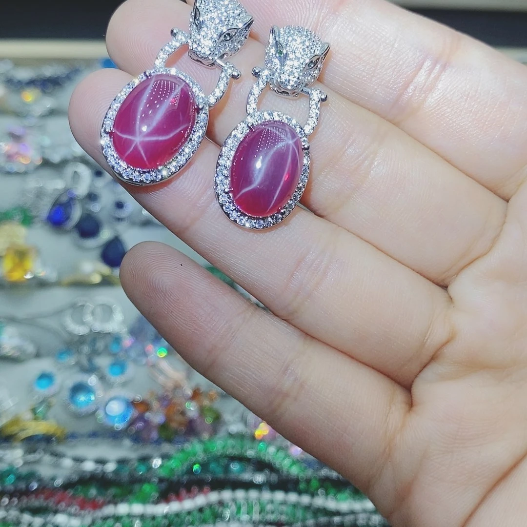 【闪购商品】托帕石耳饰银S925镶嵌羊***哒