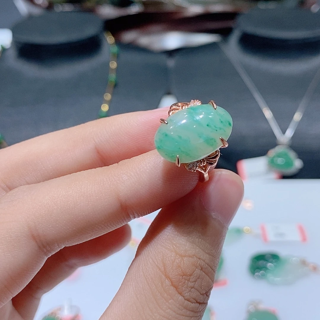 银S925镶嵌独山玉挂件