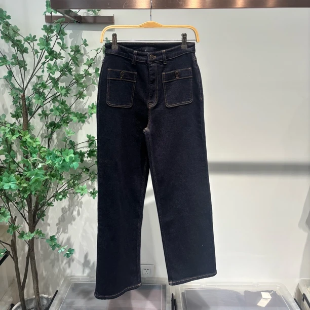小禾双口袋微弹直筒仔裤