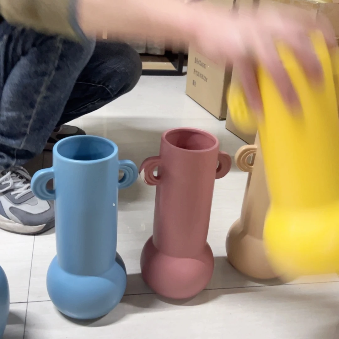 陶红陶红陶陶红陶沐****界耳朵花瓶