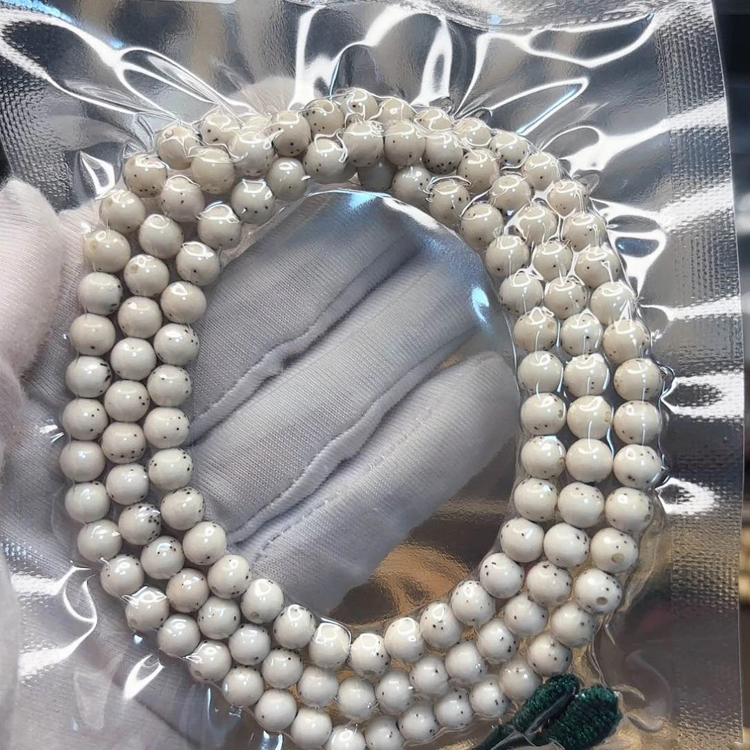 星月菩提吊坠新品高货骨瓷白6*6月三分之二留白星少小细星