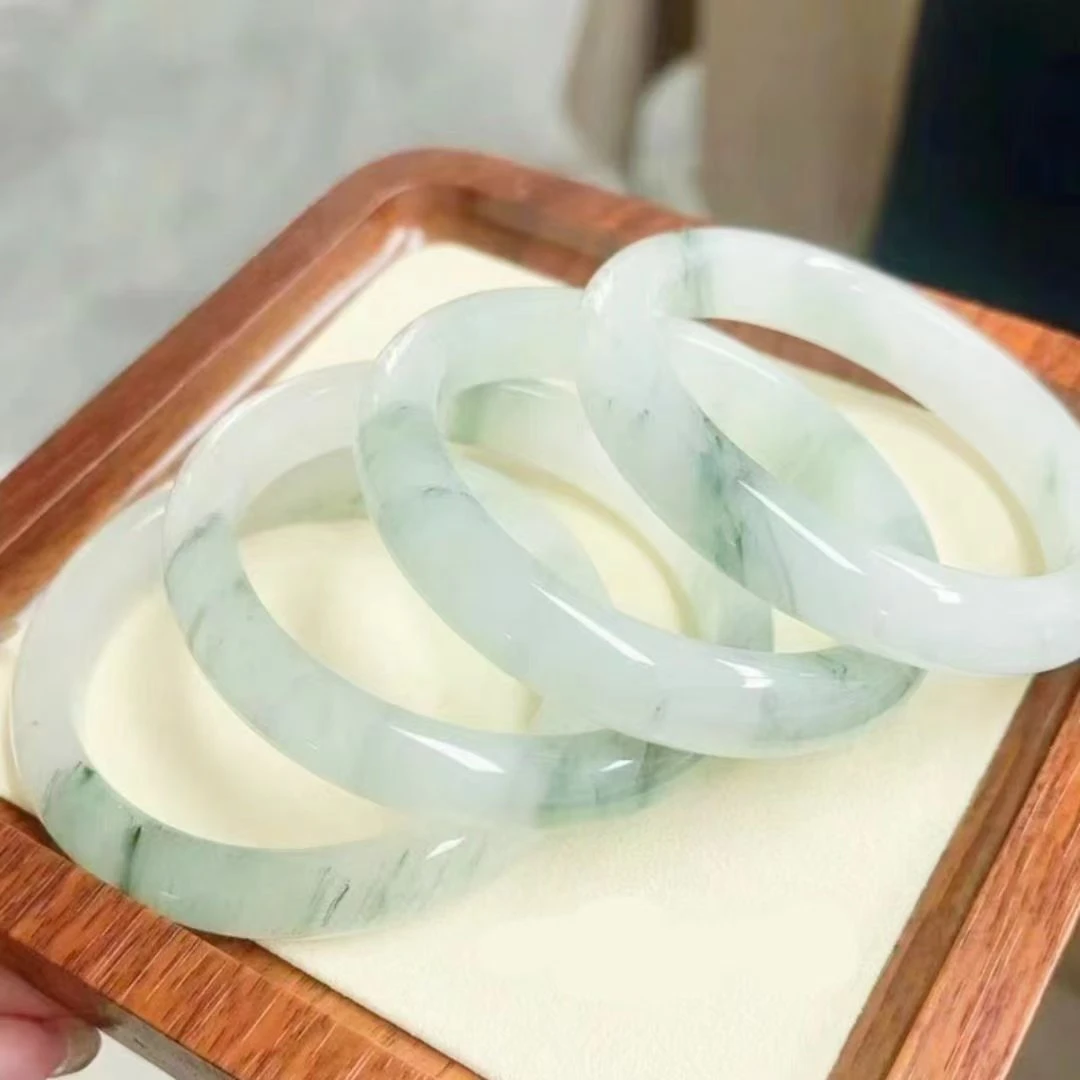 天山翠手镯《圈口随机发一，多样性发货》