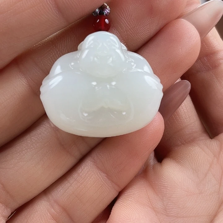 颈饰未镶嵌和田玉（糖玉）