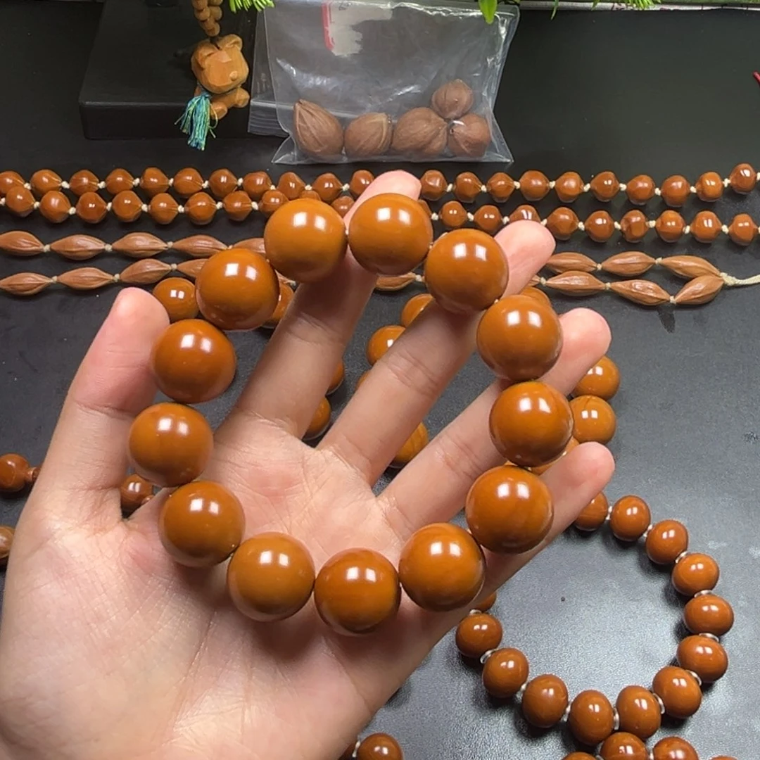 桂***哥橄榄核水晶核正轴1.8