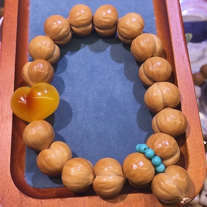 手串猴头核桃聚宝盆手工屁桃卡17黄心